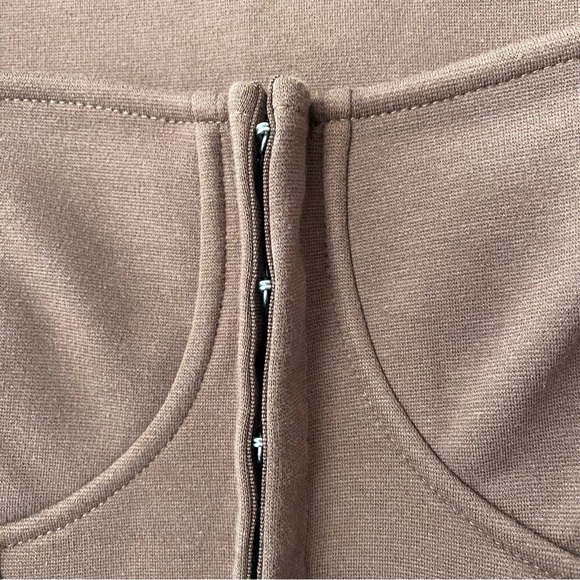 Oak and Fort Crop Top - Picture 4 of 5